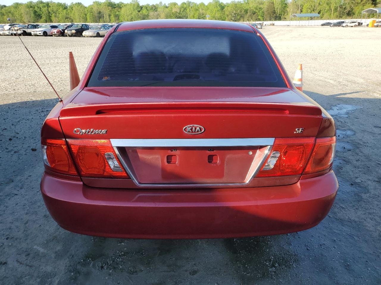 KNAGD126335236382 2003 Kia Optima Lx