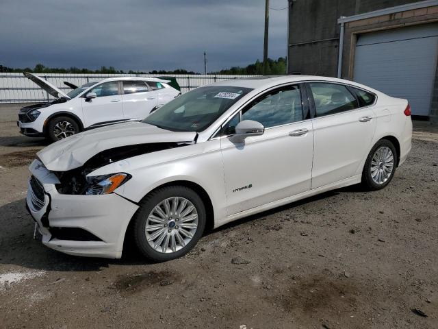 Lot #2502889049 2015 FORD FUSION SE salvage car