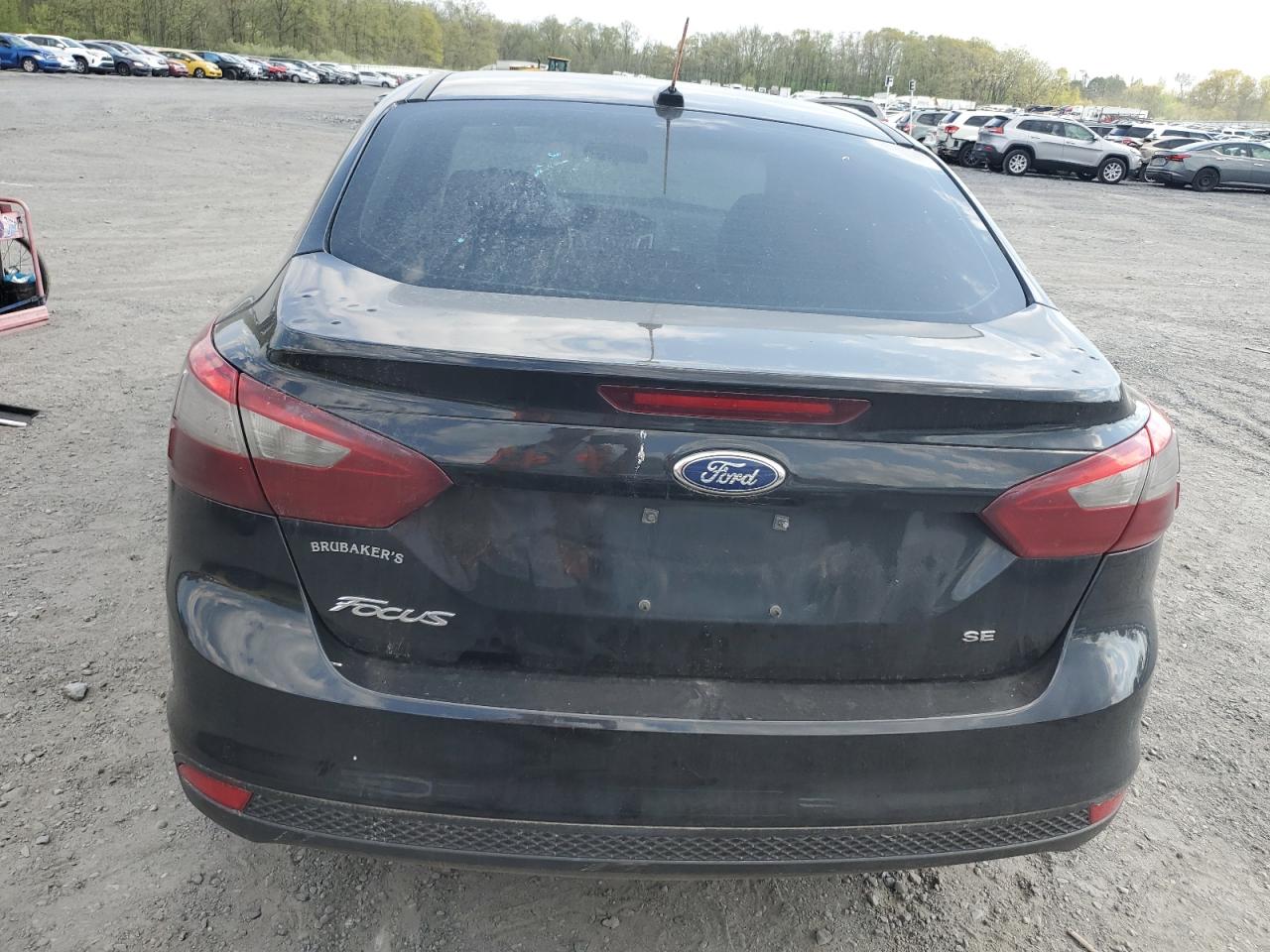 2014 Ford Focus Se vin: 1FADP3F2XEL205697