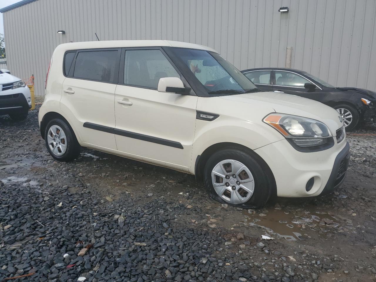 2013 Kia Soul vin: KNDJT2A54D7511287