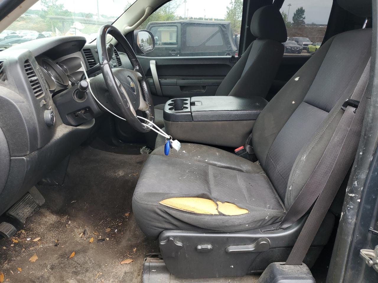 1GCRCSE03BZ345802 2011 Chevrolet Silverado C1500 Lt