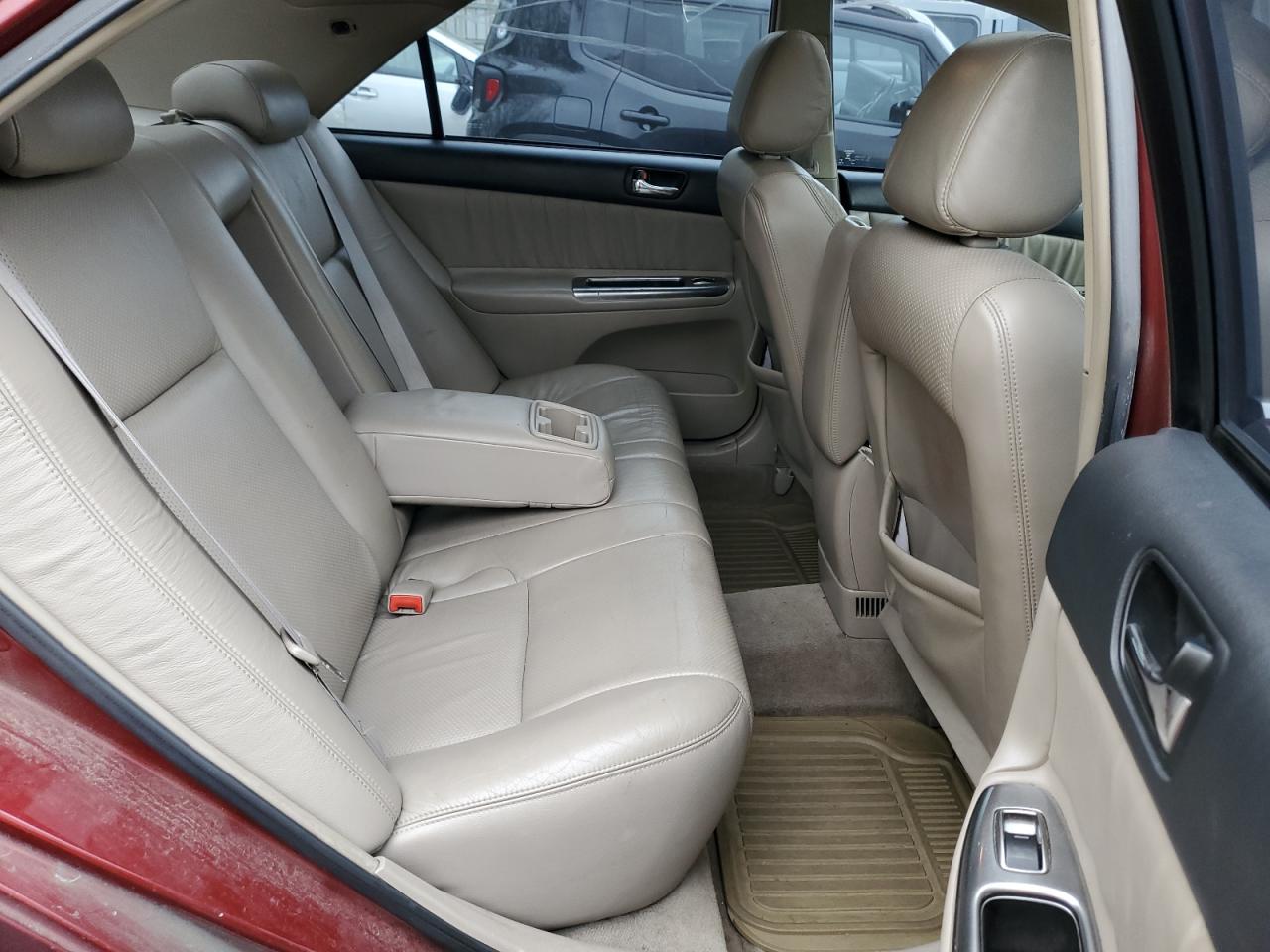 4T1BF30K23U049283 2003 Toyota Camry Le