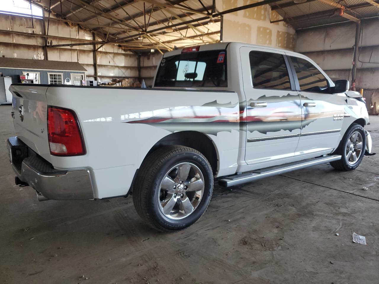 1C6RR6LT1HS525419 2017 Ram 1500 Slt