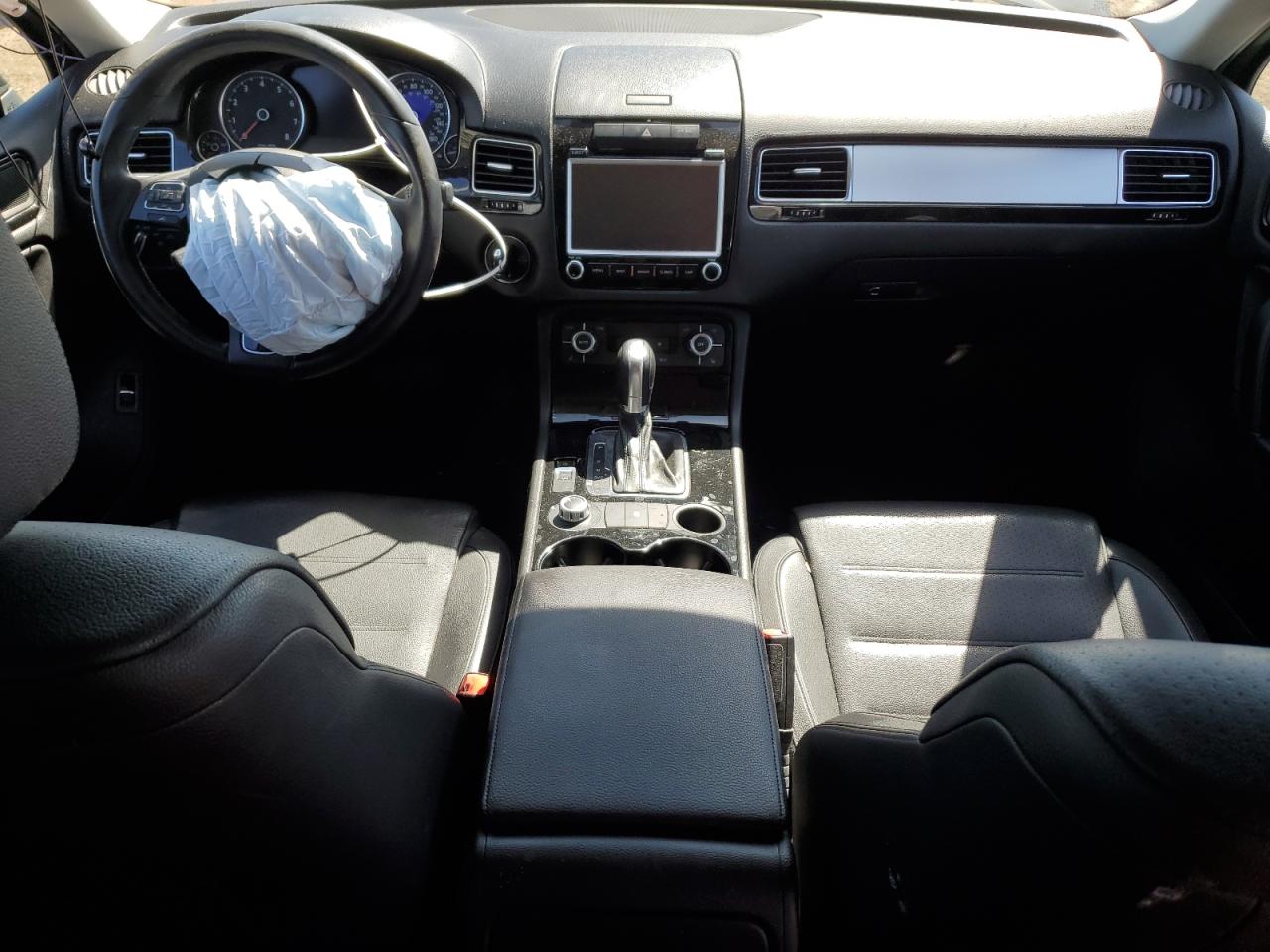 WVGEF9BP4ED004289 2014 Volkswagen Touareg V6