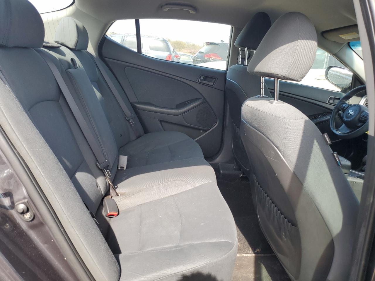 KNAGM4A73F5625930 2015 Kia Optima Lx