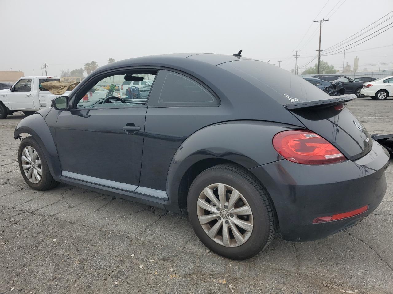 2017 Volkswagen Beetle 1.8T vin: 3VWF17AT2HM617415