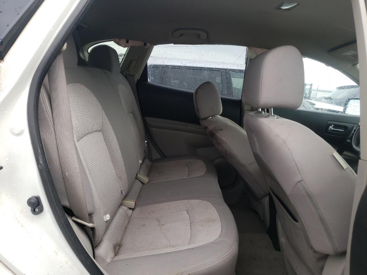 JN8AS5MT4BW157258 2011 Nissan Rogue S