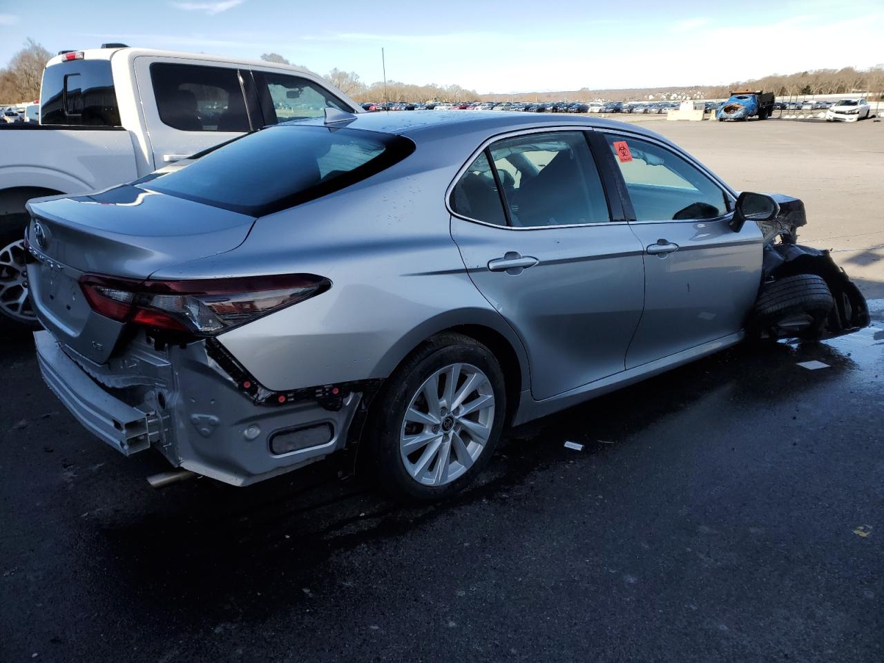 Lot #2461828775 2022 TOYOTA CAMRY LE