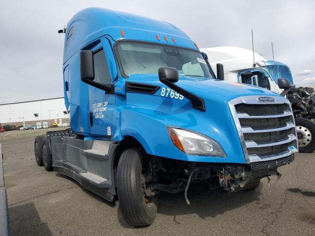 Lot #2494009344 2021 FREIGHTLINER CASCADIA 1 salvage car
