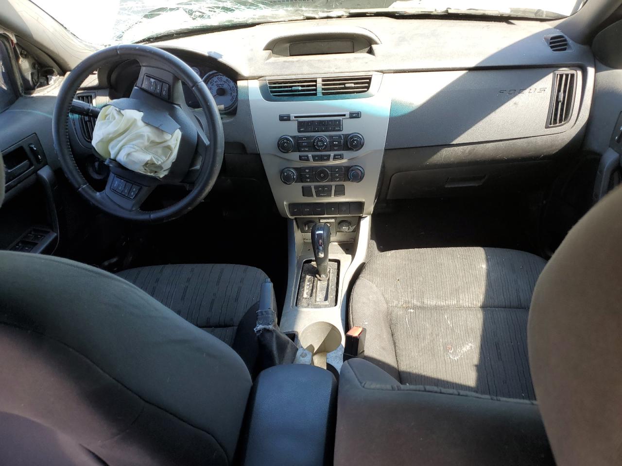 1FAHP3FN5BW149996 2011 Ford Focus Se