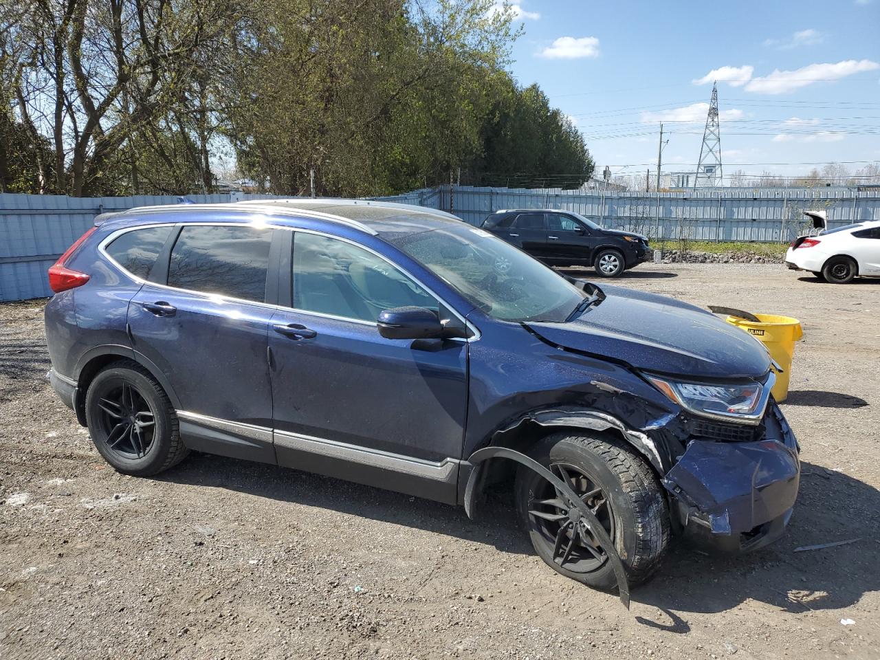 2HKRW2H95HH120654 2017 Honda Cr-V Touring