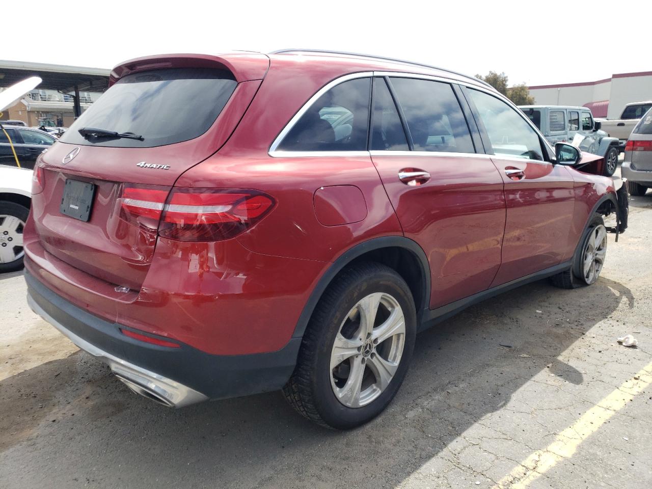 WDC0G4KB5JV029025 2018 Mercedes-Benz Glc 300 4Matic