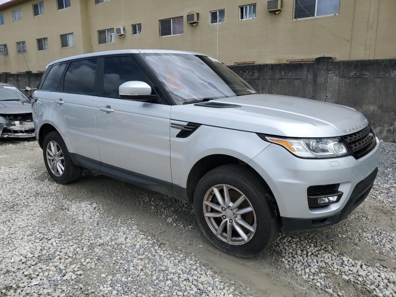 SALWG2PF1GA585650 2016 Land Rover Range Rover Sport Se