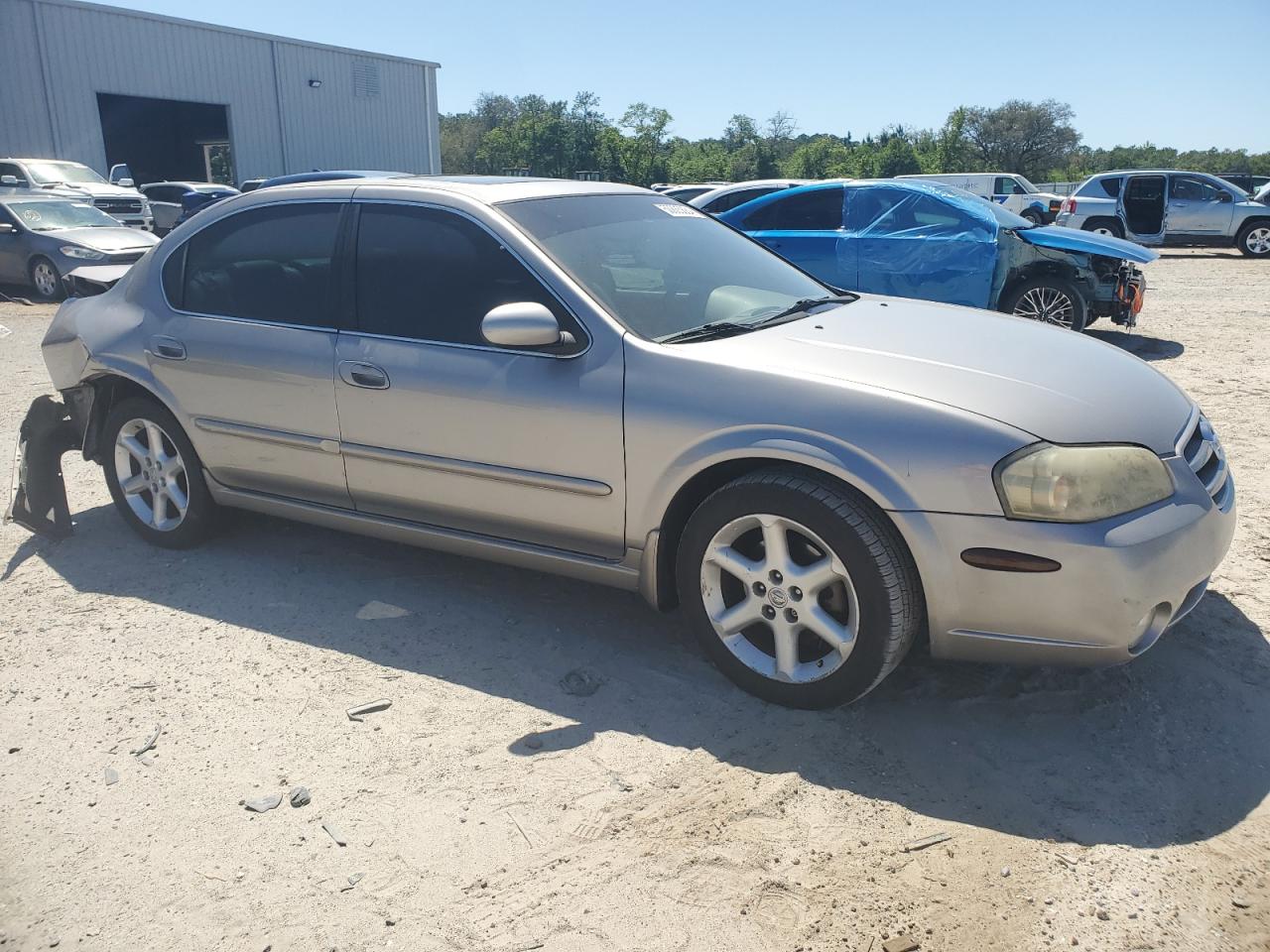 JN1DA31D72T205031 2002 Nissan Maxima Gle