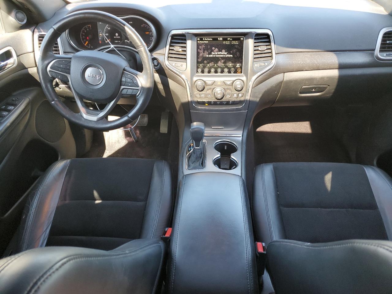 1C4RJFAG2JC234661 2018 Jeep Grand Cherokee Laredo