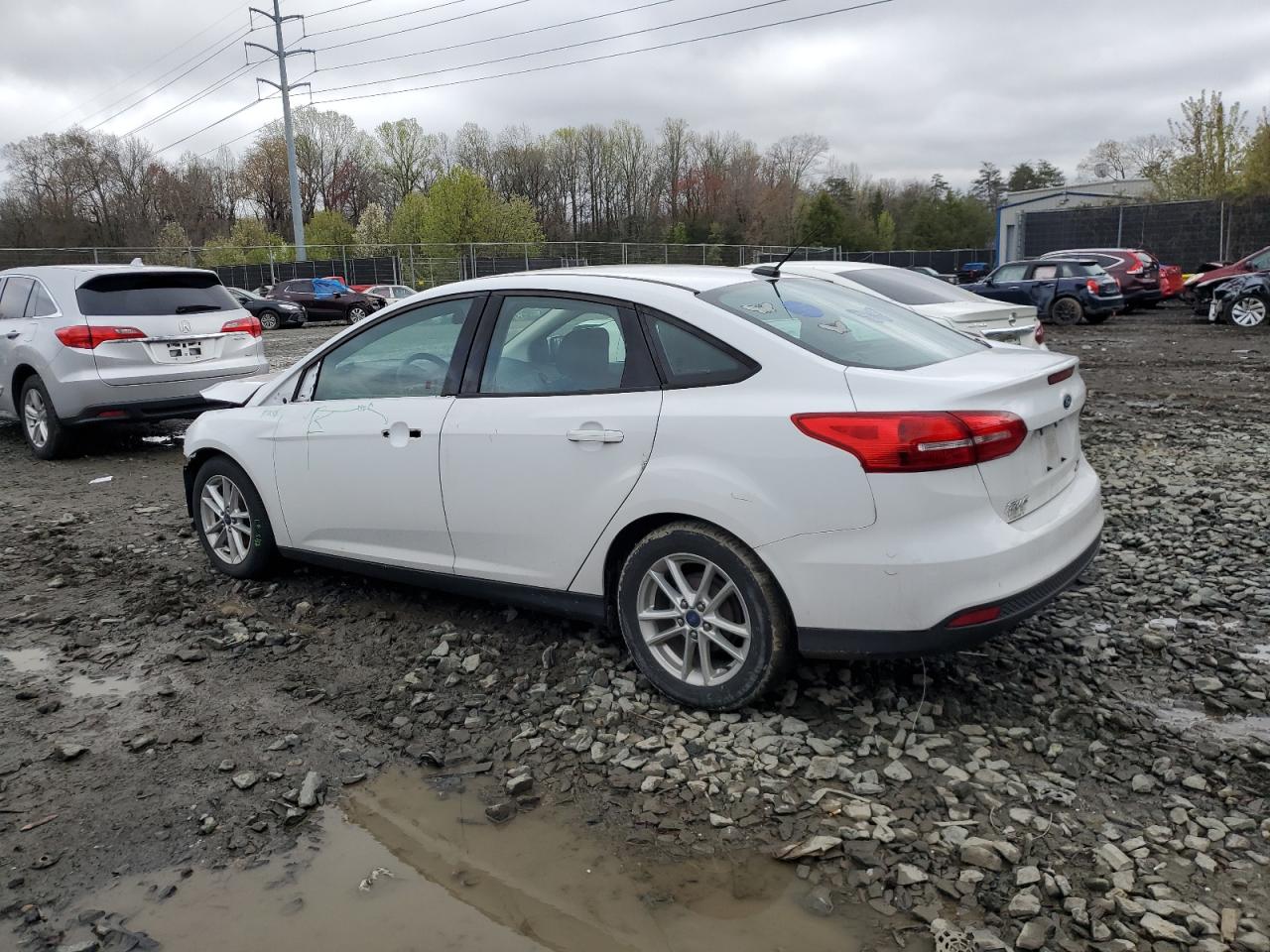 1FADP3F21FL353867 2015 Ford Focus Se