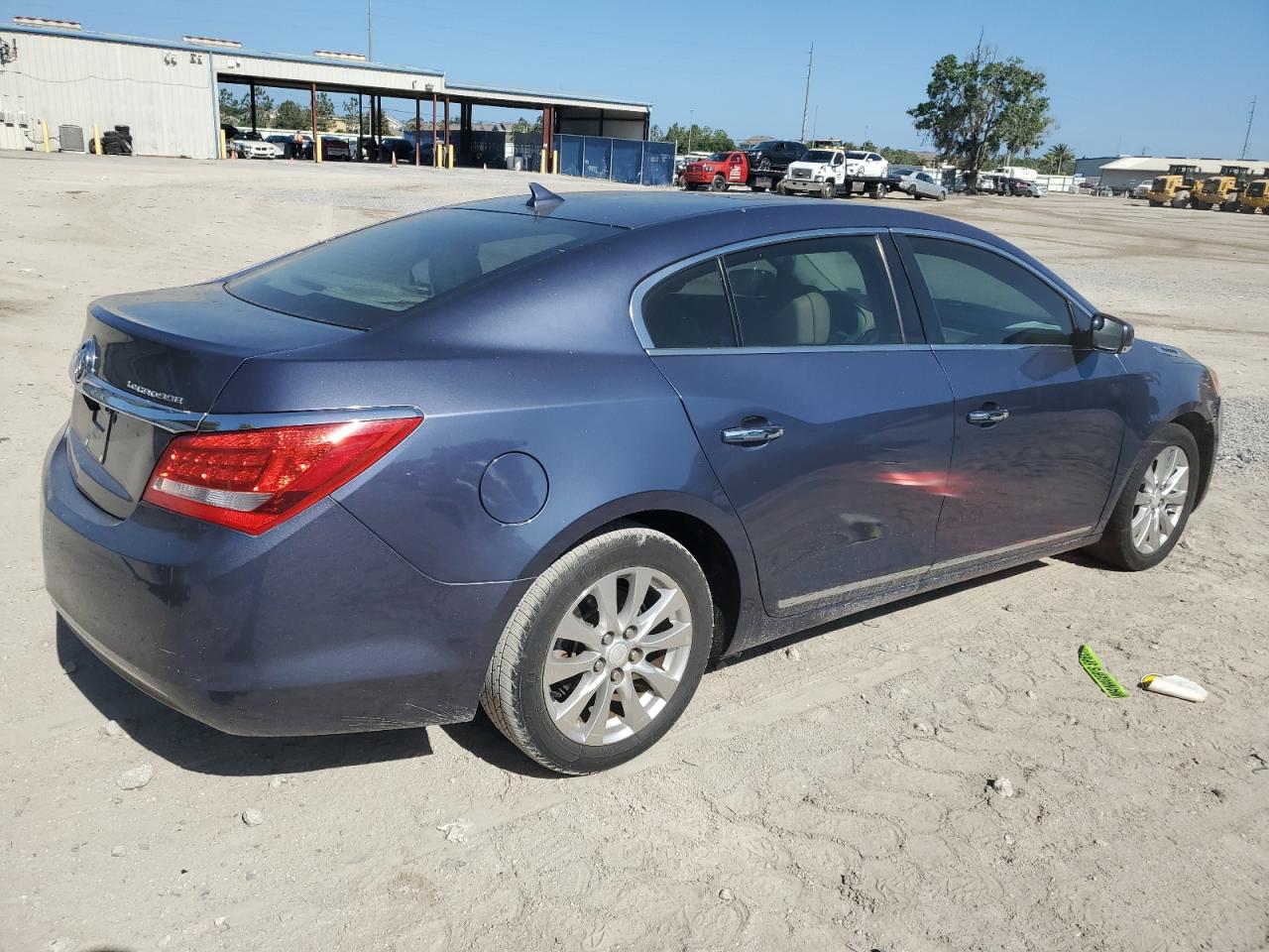 2014 Buick Lacrosse vin: 1G4GB5GR5EF194664