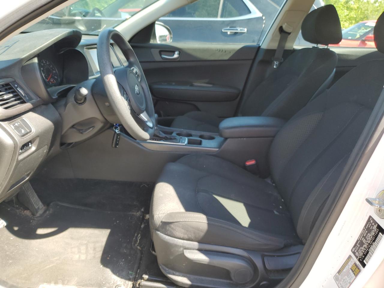 5XXGT4L30JG271885 2018 Kia Optima Lx