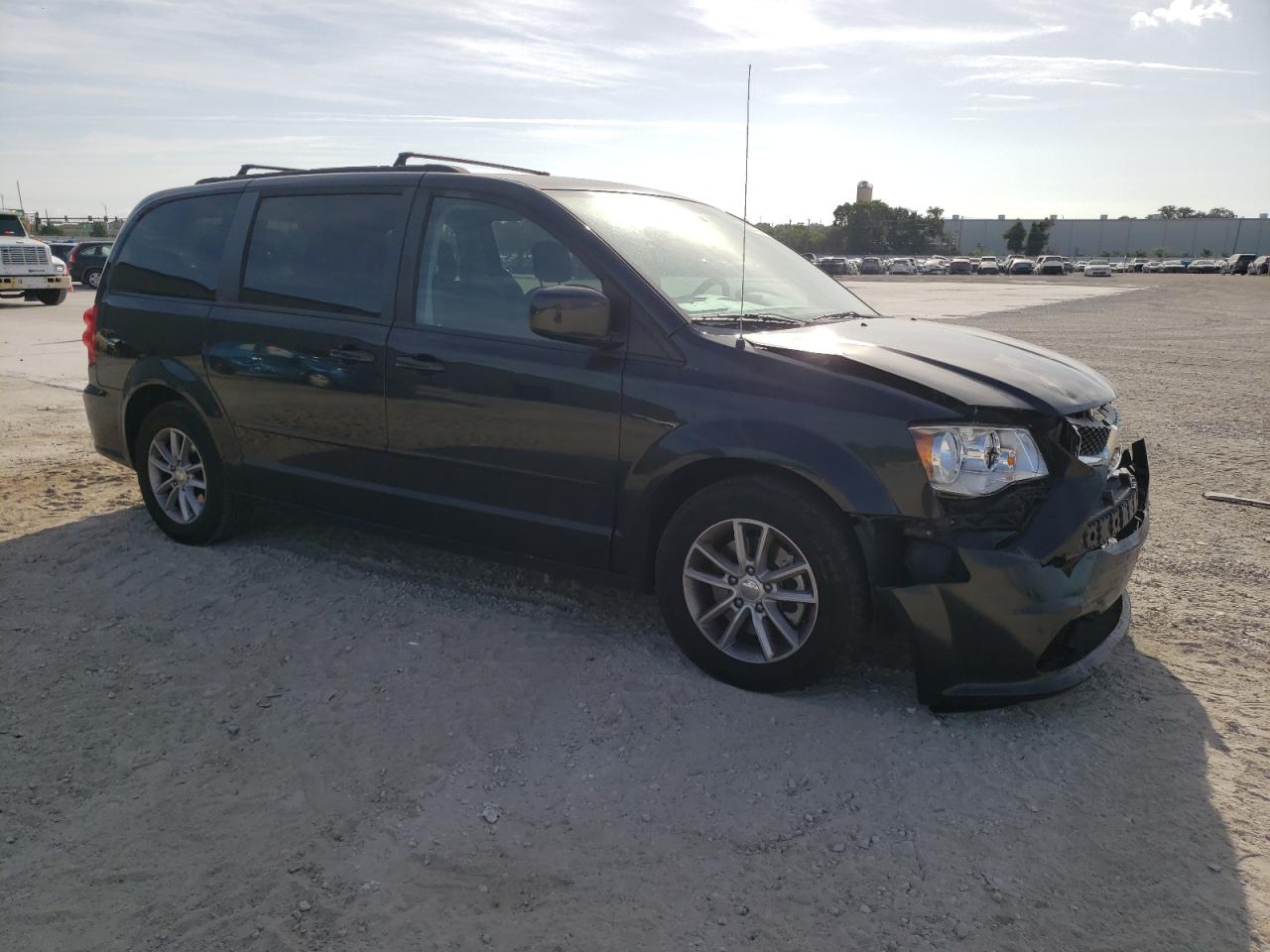 2C4RDGCG9FR527451 2015 Dodge Grand Caravan Sxt