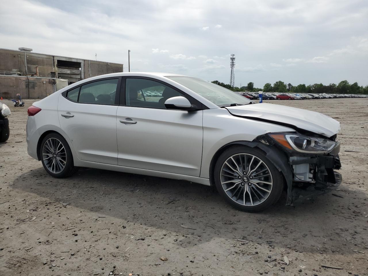 5NPD74LF8JH370122 2018 Hyundai Elantra Se