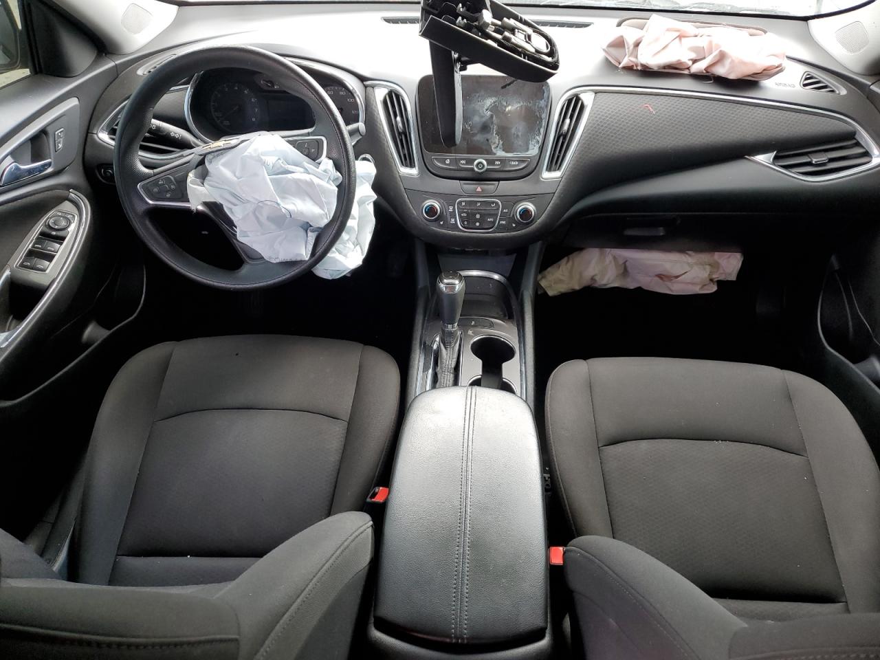 1G1ZD5ST0KF137559 2019 Chevrolet Malibu Lt