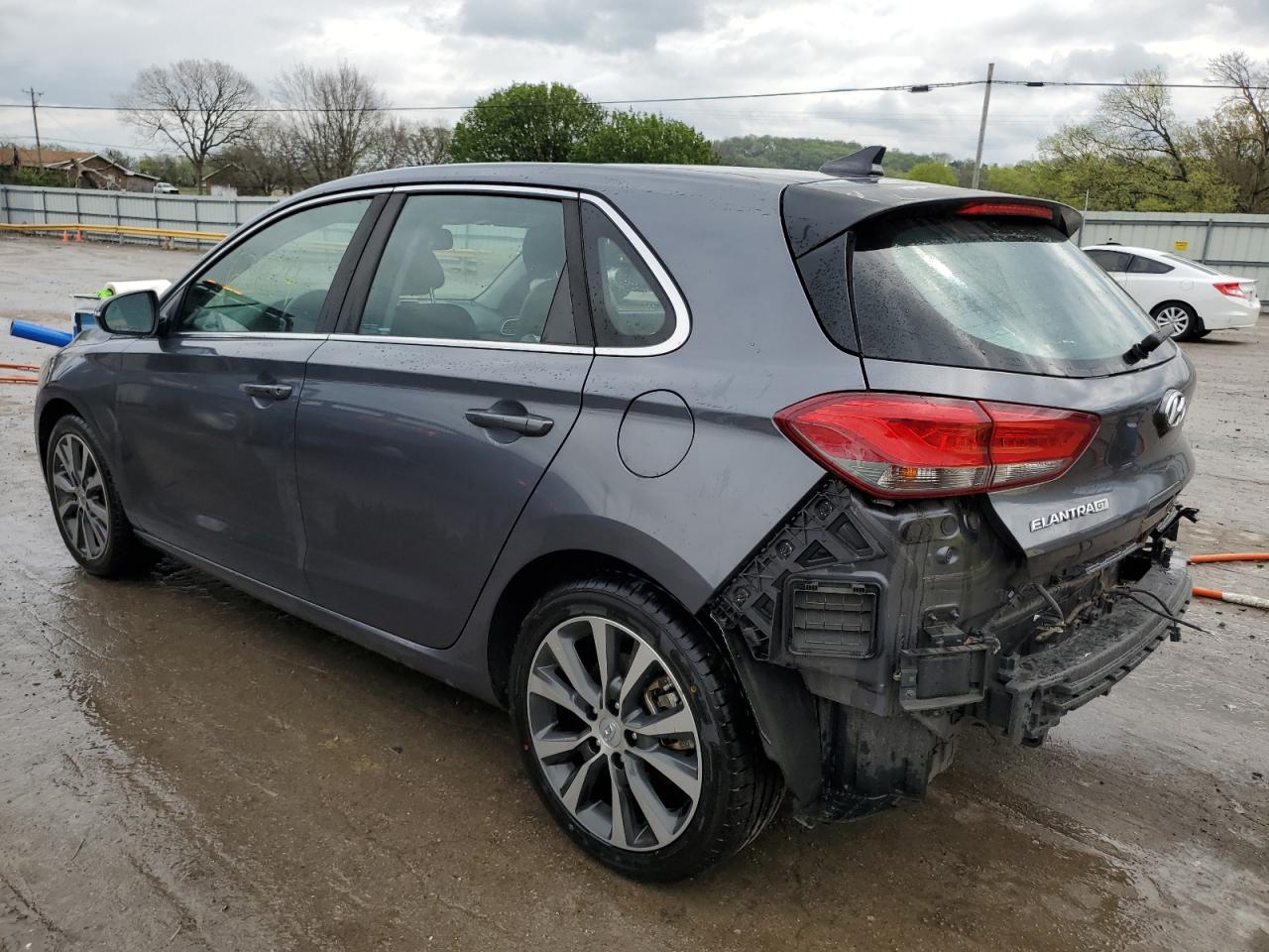 2018 Hyundai Elantra Gt vin: KMHH35LE9JU025273