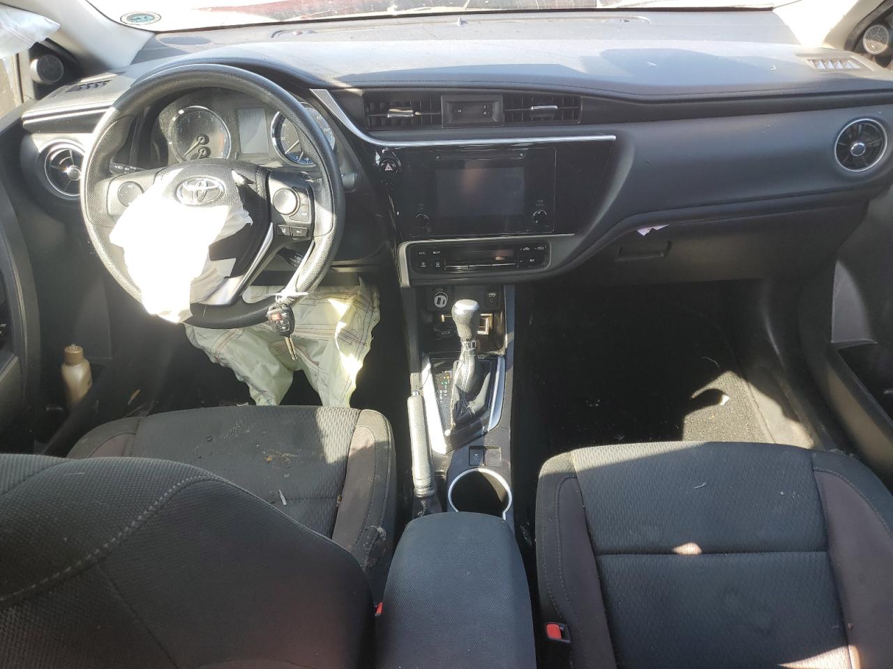 5YFBURHE3KP947074 2019 Toyota Corolla L