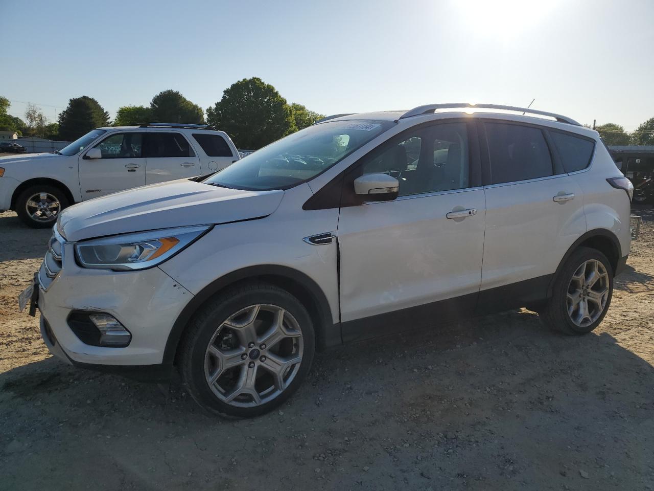 1FMCU0J9XHUE52150 2017 Ford Escape Titanium