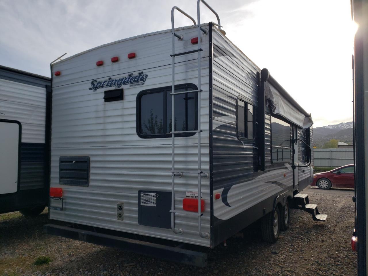 4YDT29324HG101857 2017 Kyrv Trailer