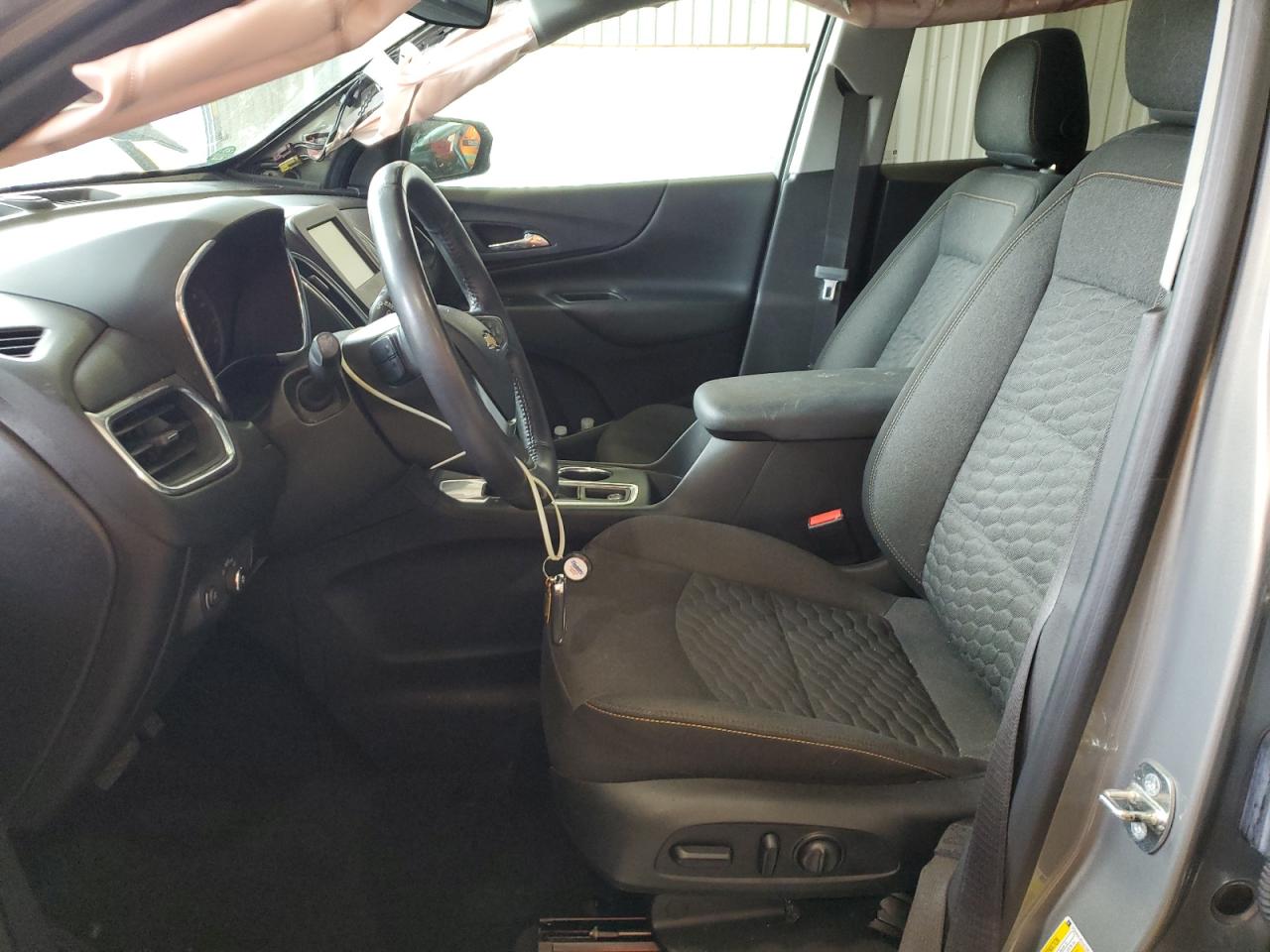 3GNAXJEV4JS627019 2018 Chevrolet Equinox Lt