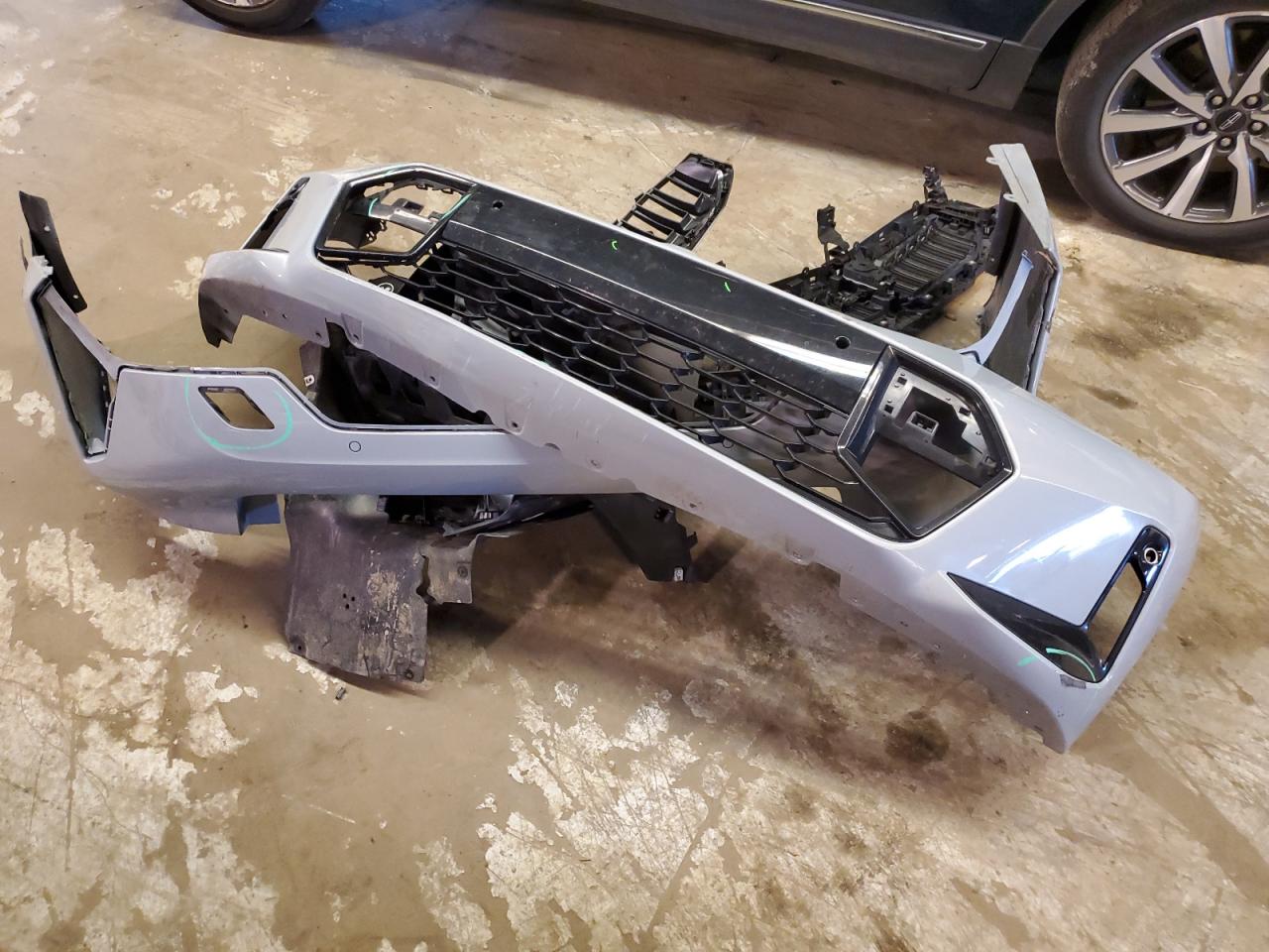 3MW39FS0XP8C89663 2023 BMW 330Xe