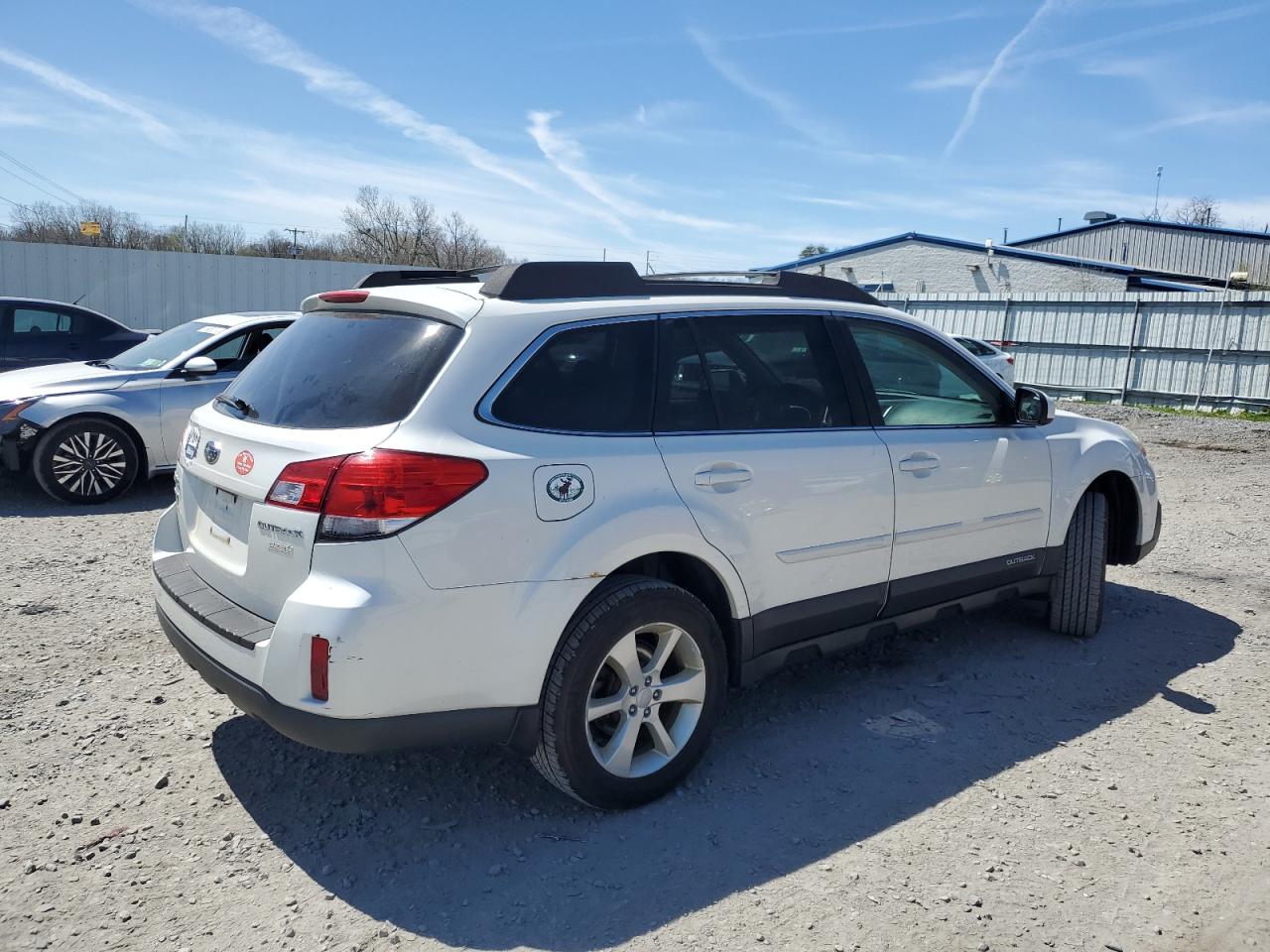 Lot #2976213499 2013 SUBARU OUTBACK 2.