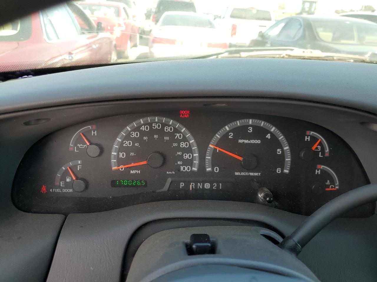 1FMRU15W51LA84407 2001 Ford Expedition Xlt