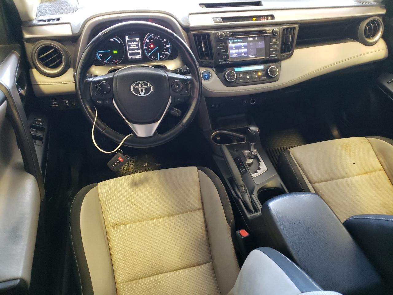 JTMRJREV2JD162610 2018 Toyota Rav4 Hv Le