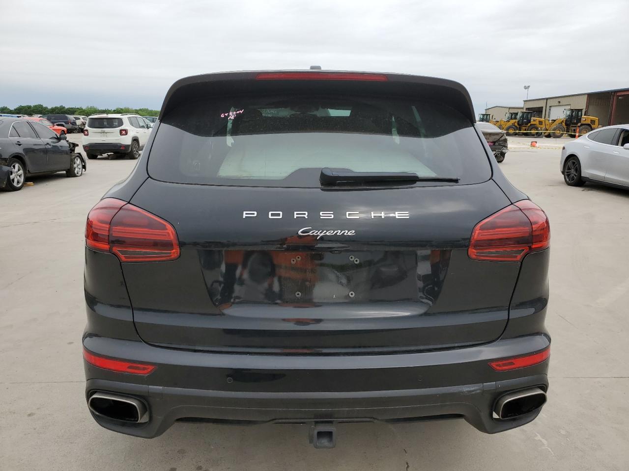 WP1AA2A2XGKA14966 2016 Porsche Cayenne