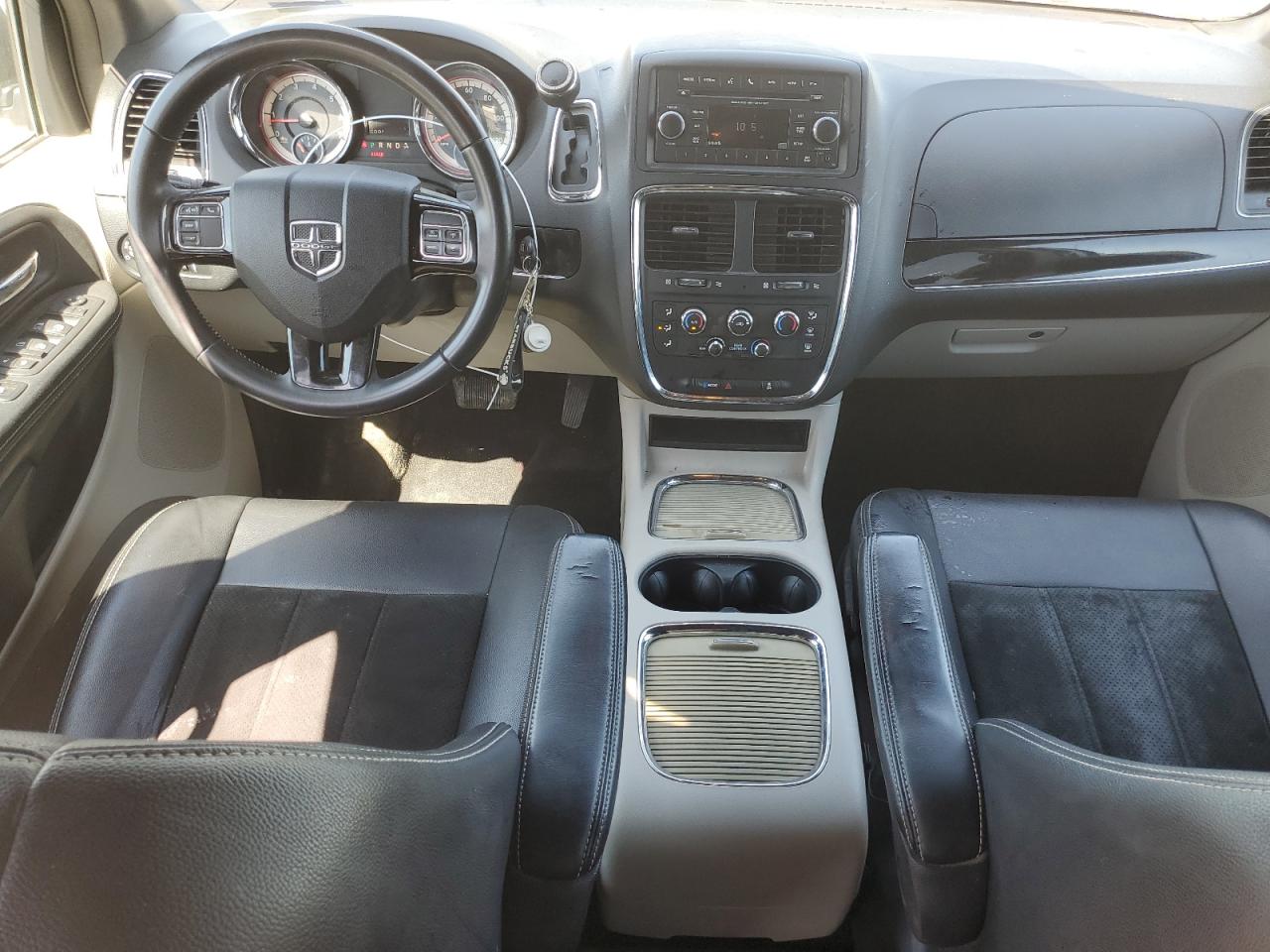 2C4RDGCG1HR554369 2017 Dodge Grand Caravan Sxt