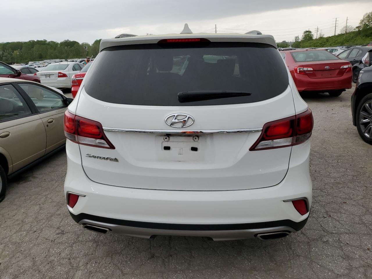 KM8SM4HF5HU225768 2017 Hyundai Santa Fe Se