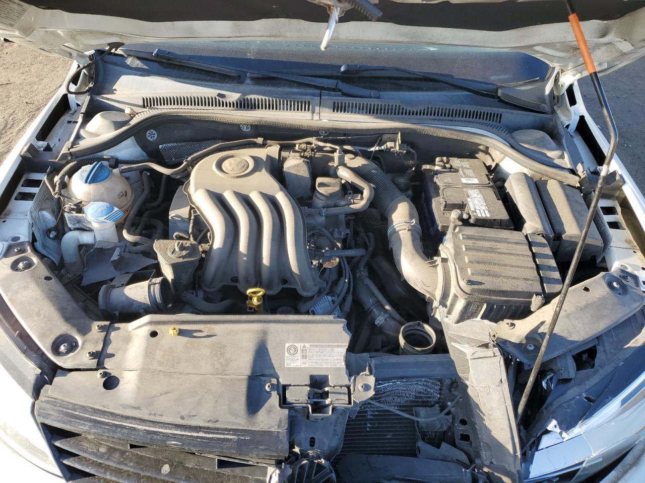 3VW2K7AJ2EM409945 2014 Volkswagen Jetta Base