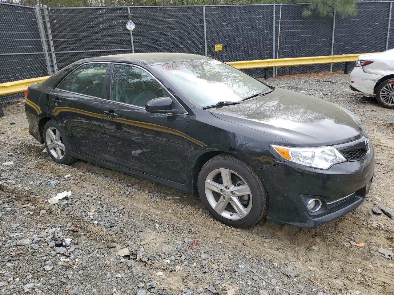 4T1BF1FK0EU462432 2014 Toyota Camry L