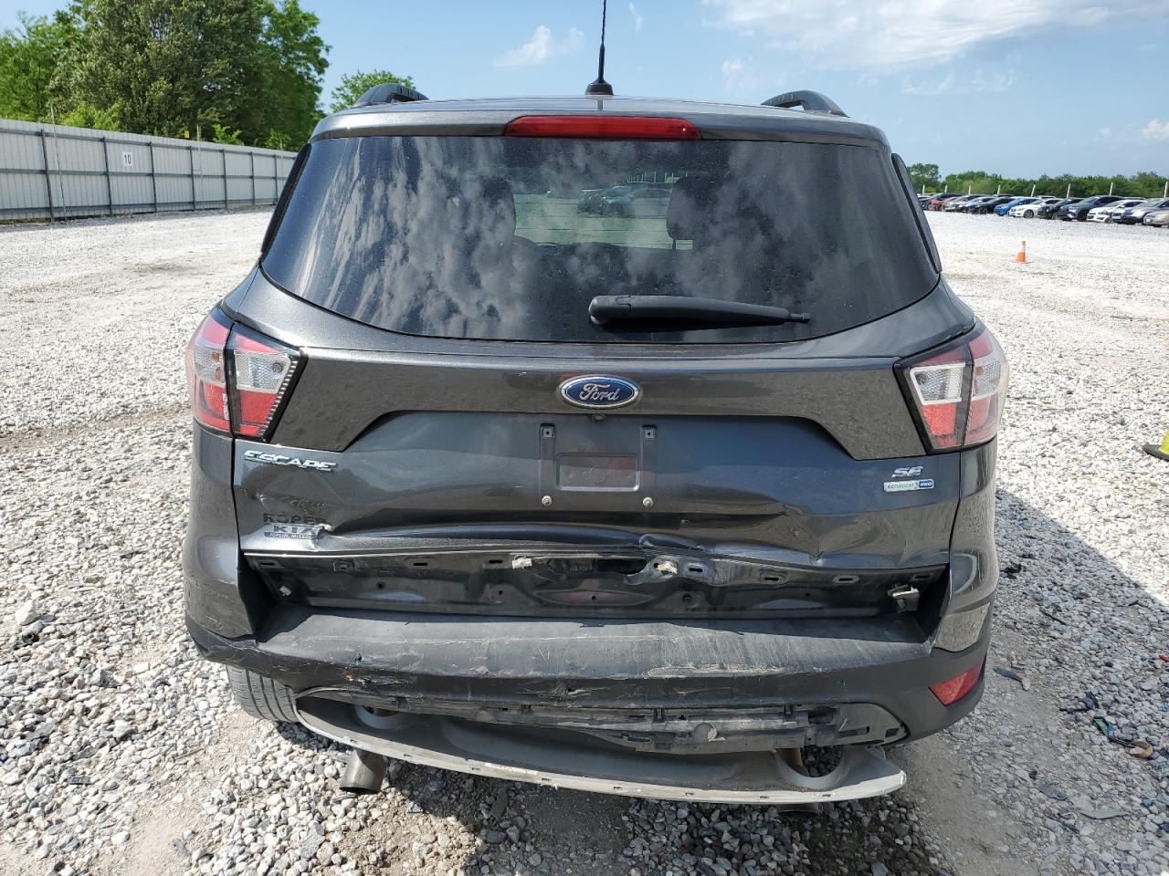 2018 Ford Escape Se vin: 1FMCU9GD2JUC40526