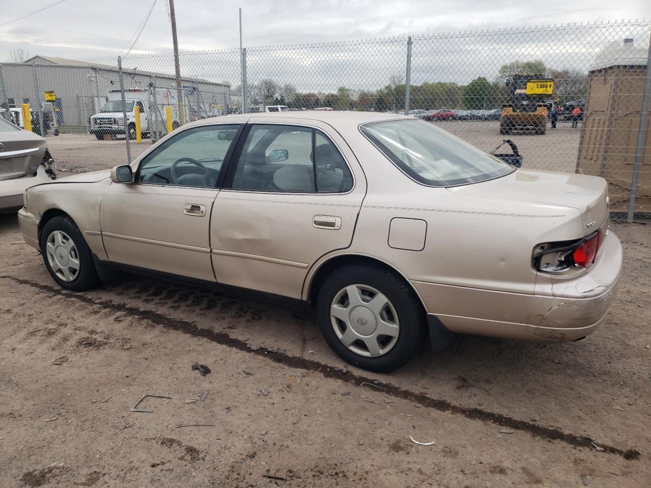 4T1BF12K9TU136485 1996 Toyota Camry Le