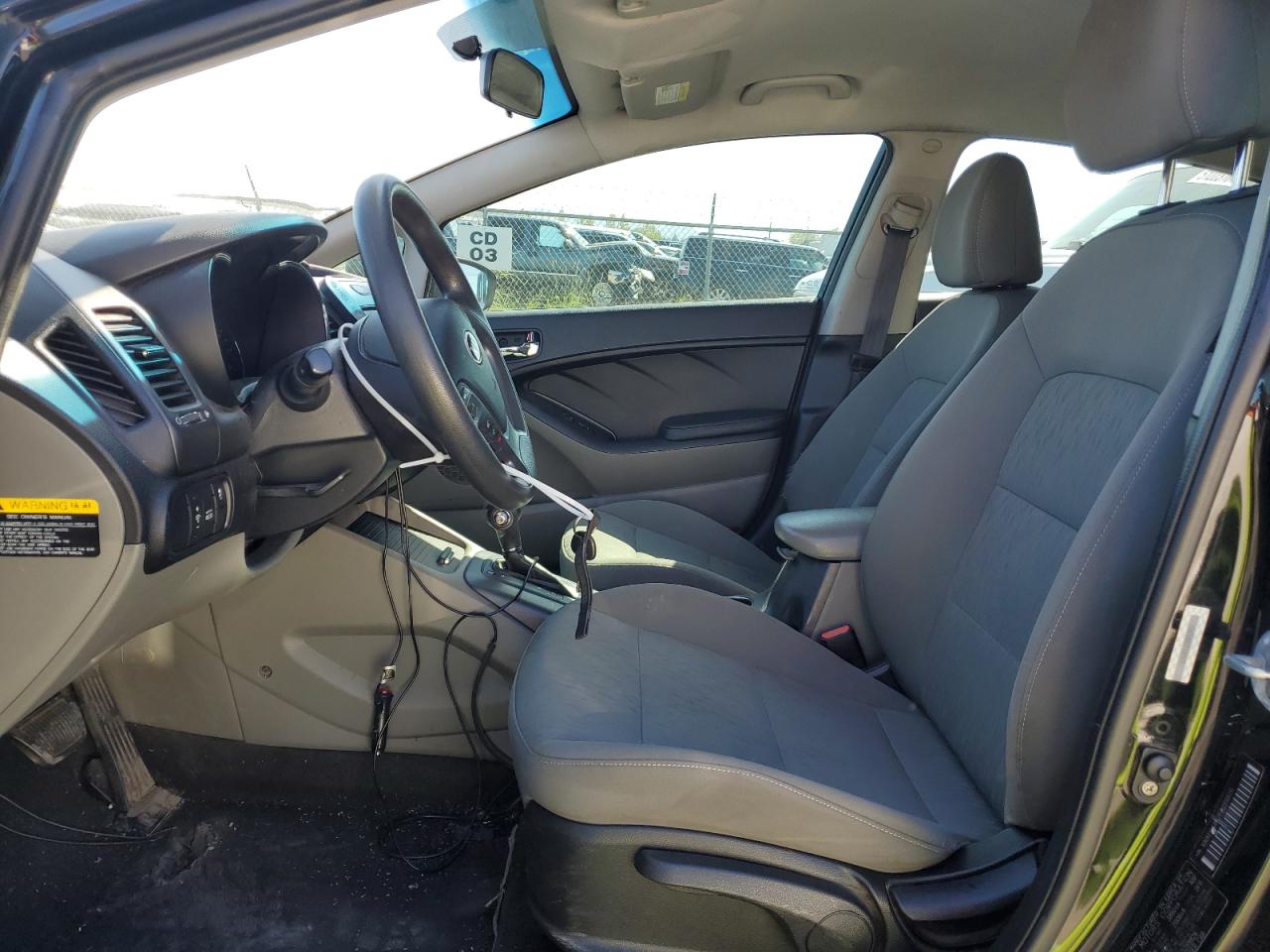 KNAFK4A62F5289826 2015 Kia Forte Lx