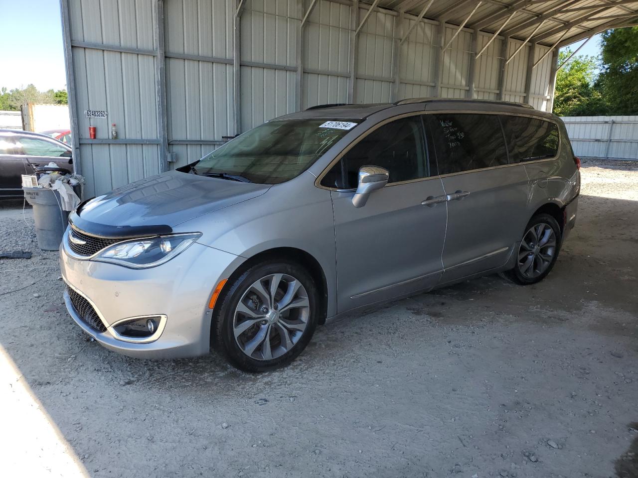 2C4RC1GG8HR660053 2017 Chrysler Pacifica Limited