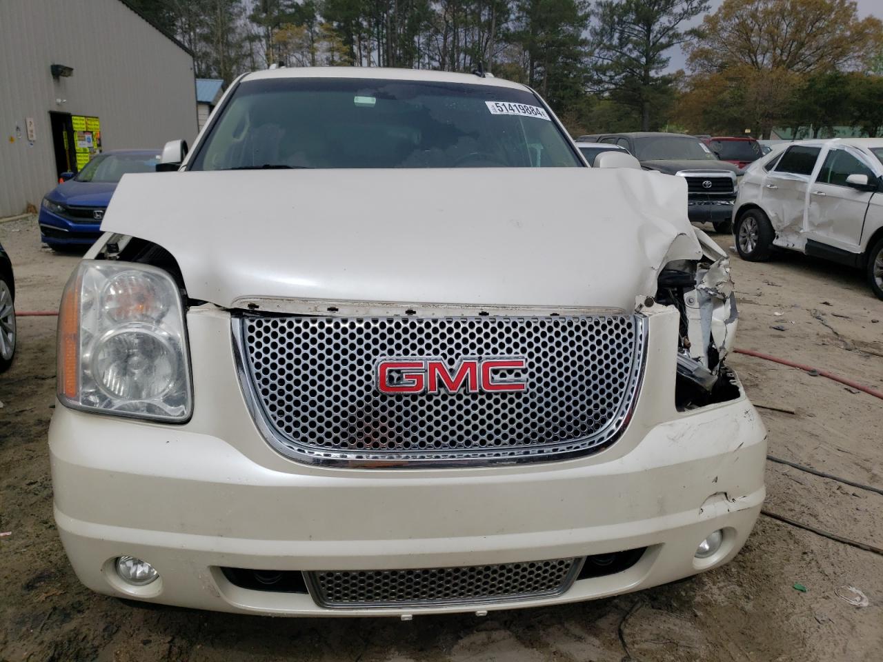 1GKS2MEF3BR242789 2011 GMC Yukon Xl Denali