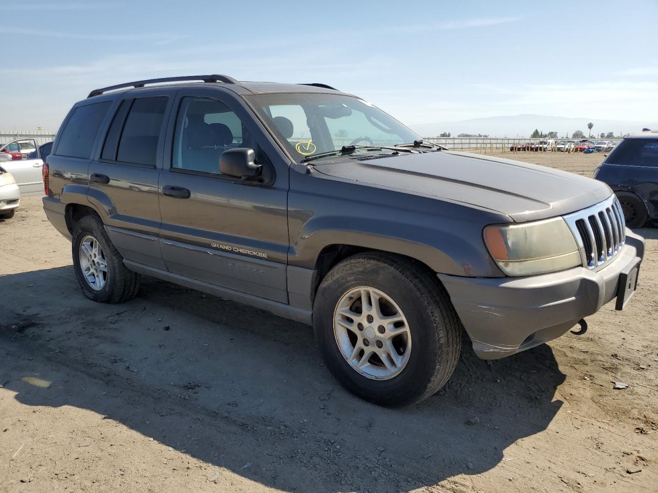 1J8GW48N22C211635 2002 Jeep Grand Cherokee Laredo