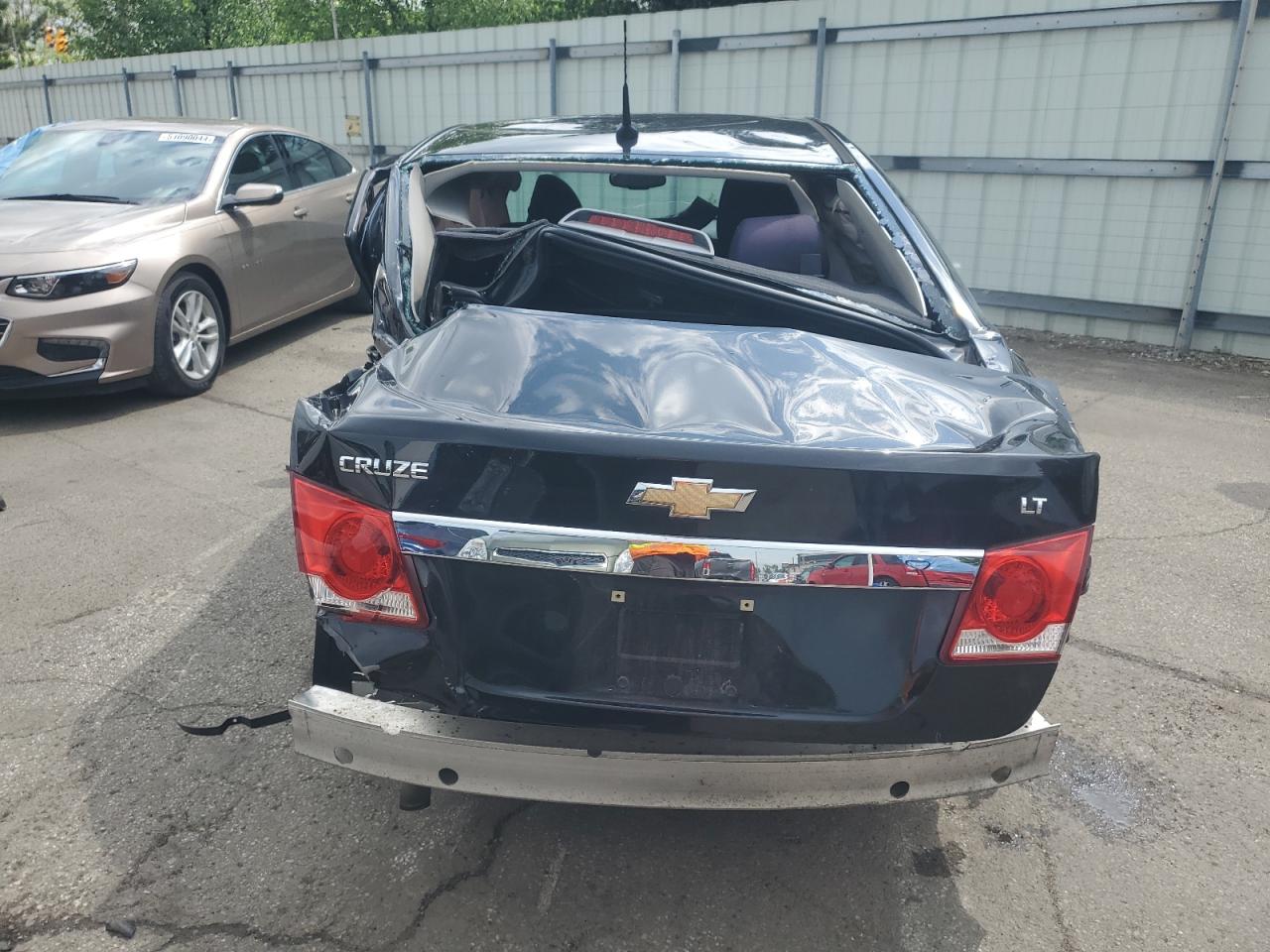 1G1PD5SB1E7272028 2014 Chevrolet Cruze Lt