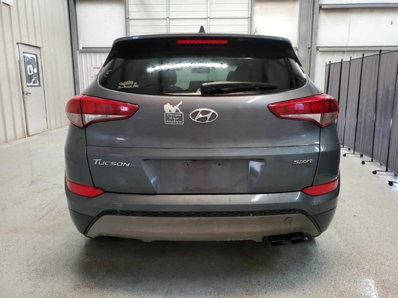 KM8J33AL7JU747350 2018 Hyundai Tucson Sport