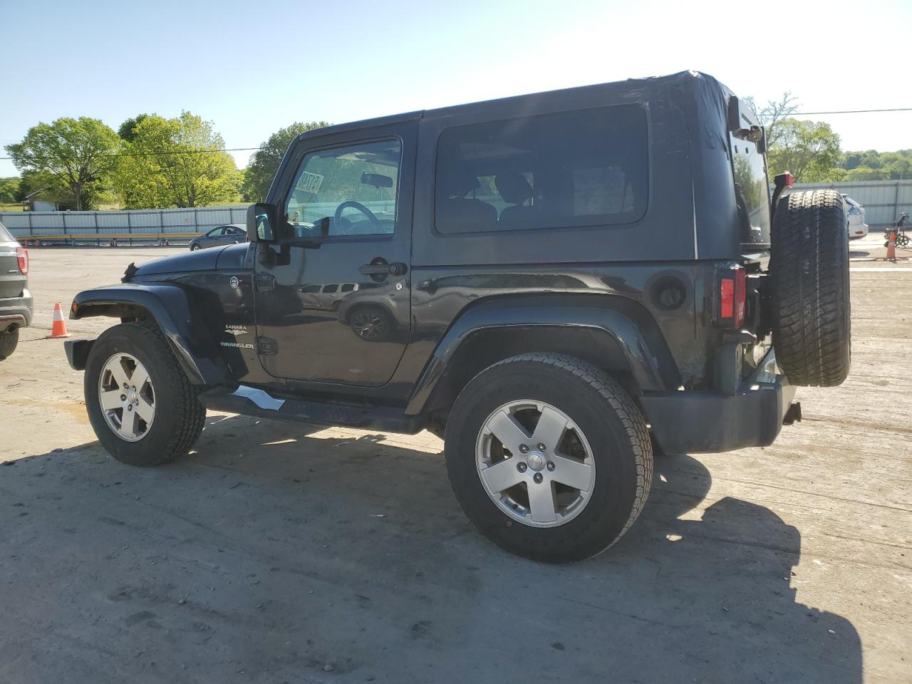 1J4FA54108L557213 2008 Jeep Wrangler Sahara