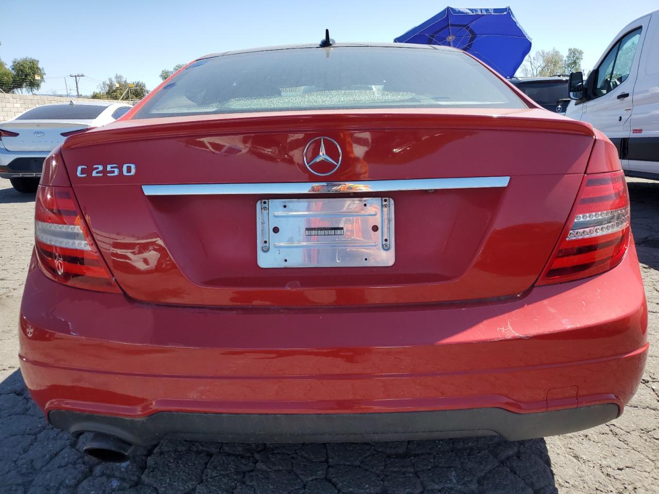 2013 Mercedes-Benz C 250 vin: WDDGJ4HB3DF967557