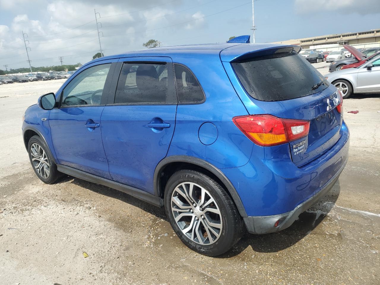 JA4AP3AU0HZ024092 2017 Mitsubishi Outlander Sport Es